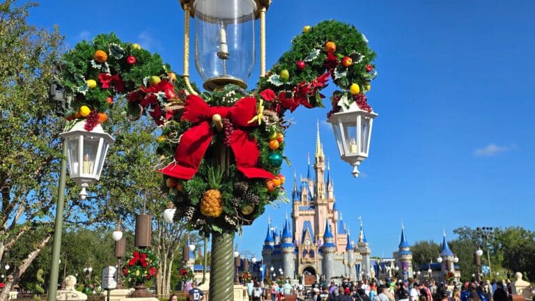 Christmas Day at the Magic Kingdom 2024: Mickey's Once Upon a Christmas Parade, Fireworks, and More