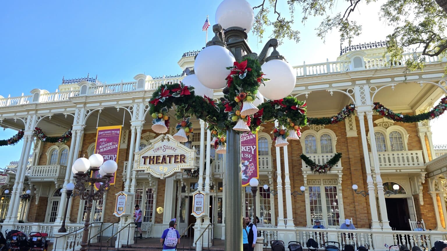 Disney’s Magic Kingdom Transforms From Halloween to Christmas Holidays