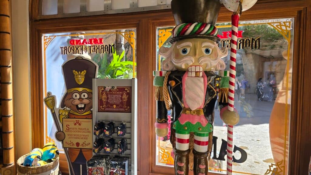 Earl the Squirrel is Back for Holidays at Universal Orlando with Earl'z March of the Nutcrackers" Scavenger Hunt