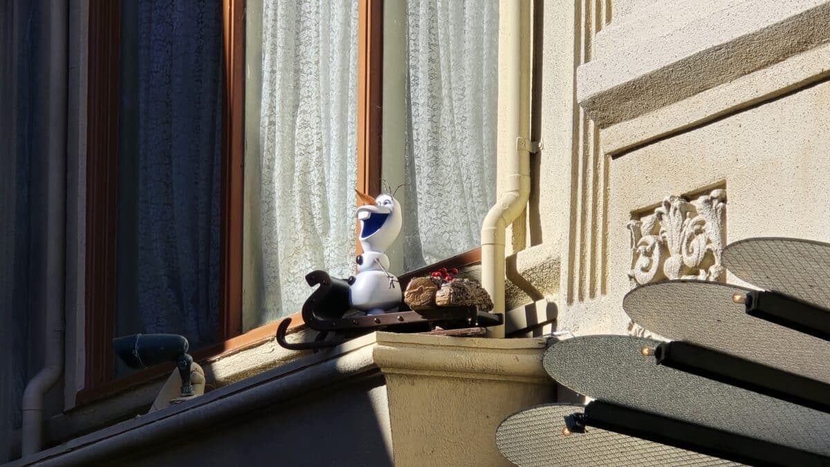 Where to Find Olaf During Olaf's Holiday Tradition Expedition 2024" During Festival of the Holidays