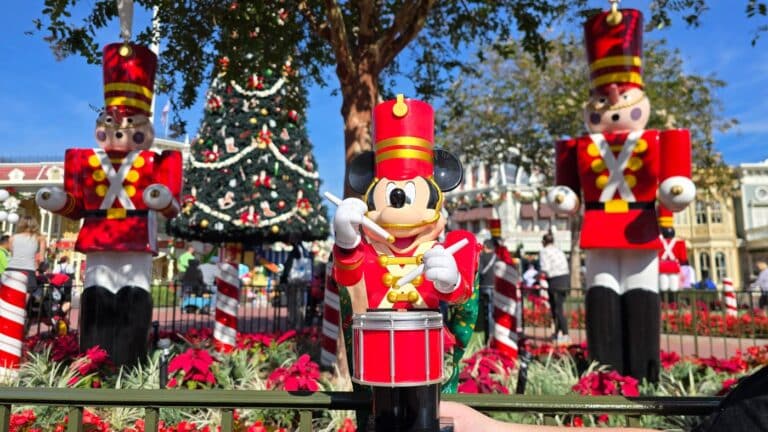 Christmas Time Parade & Fireworks Now Running Daily Through New Year's Eve at Magic Kingdom