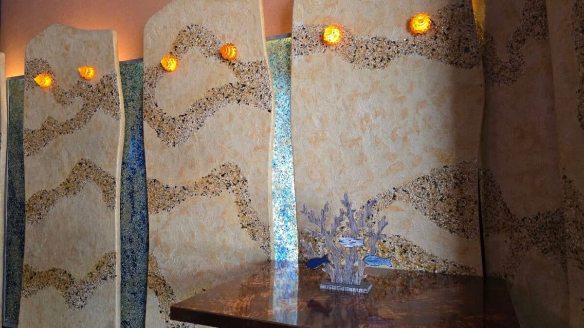 Walt Disney World Epcot Dining Menu Coral Reef Lunch  Dinner 2025