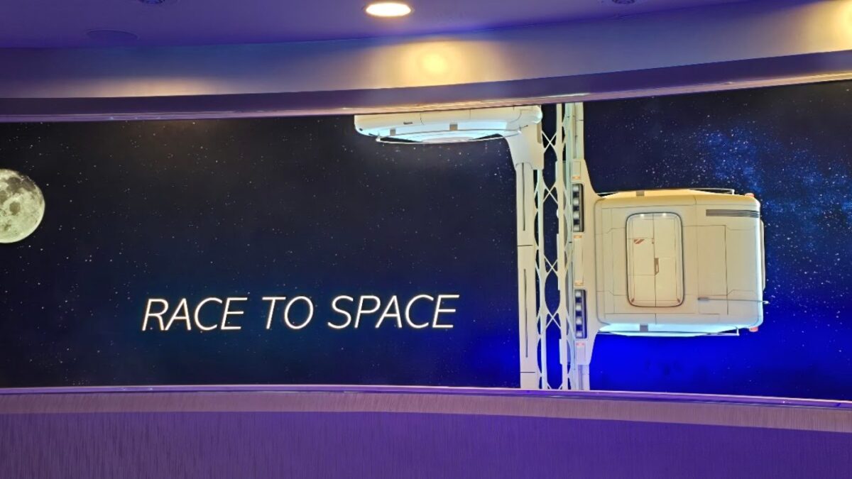 Walt Disney World Epcot Dining Menu Space 220 Lounge Lunch  Dinner 2025