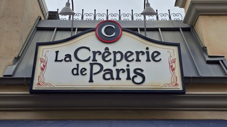 Walt Disney World Epcot Dining Menu “La Crêperie De Paris” Lunch & Dinner 2025