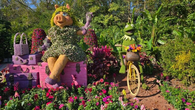 Epcot's Flower & Garden 2025: See Kermit & Miss Piggy's Return