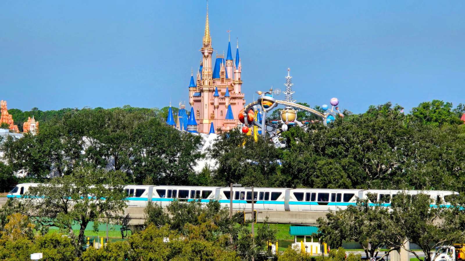 Disney World Leaders Understanding the Disney Bubble and How Guests Live in the Magic