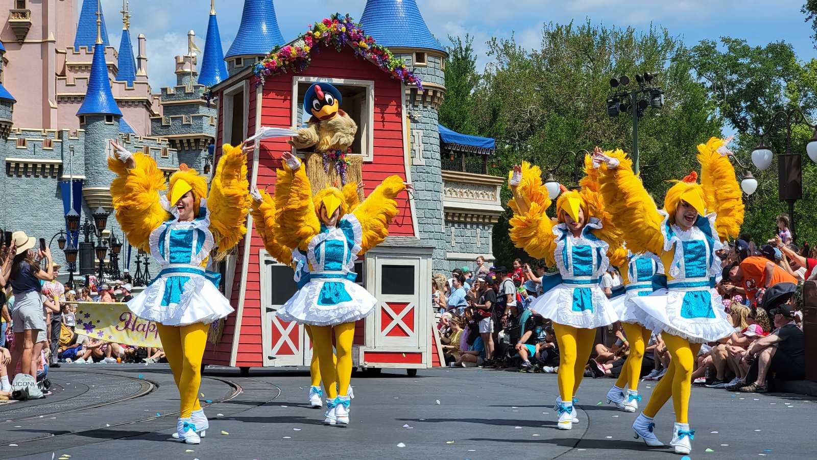 Magic Kingdom Easter 2025 Bunny Meet  Greet + Parade