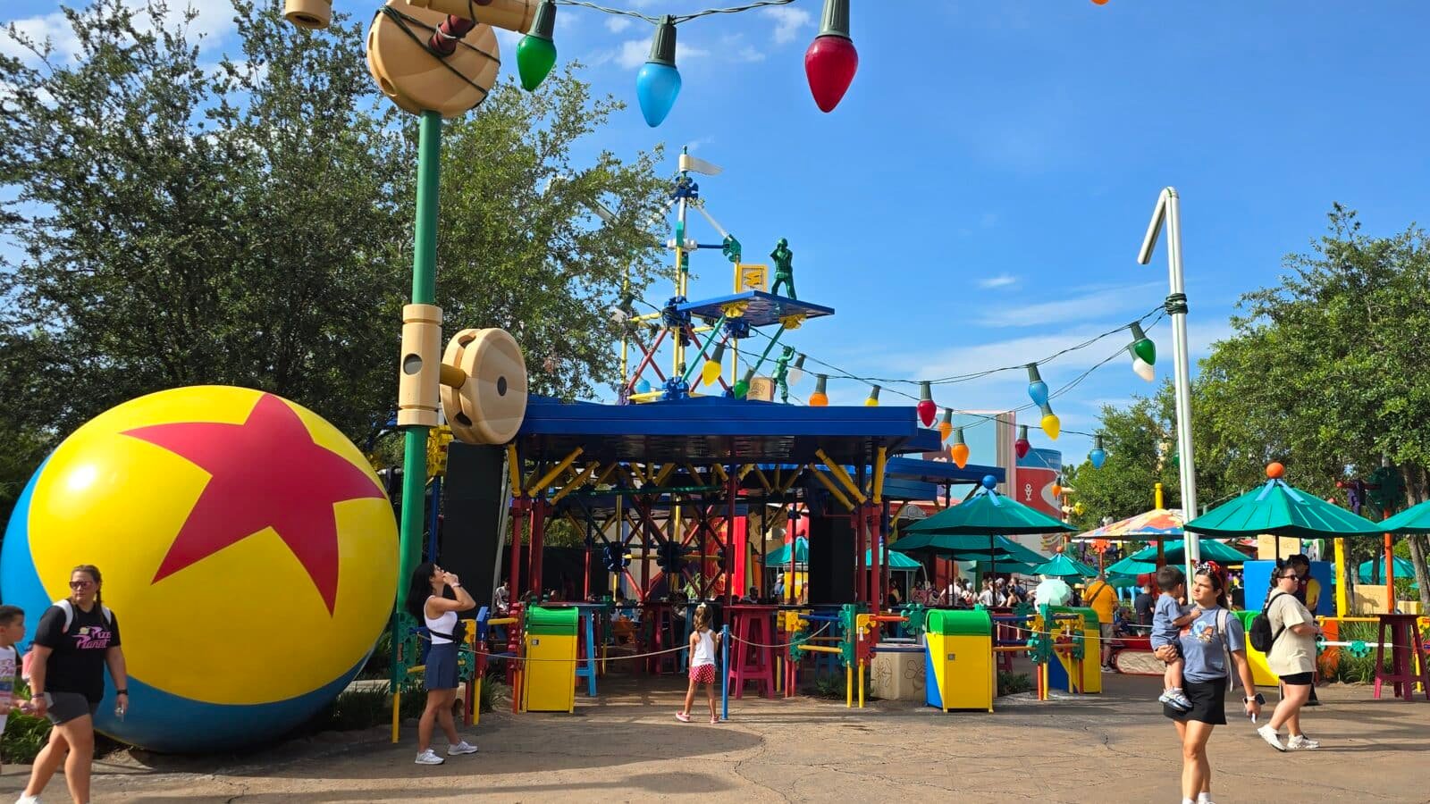 Toy Story Land Hollywood Studios Shading Added to Seating Area at Woody's Lunchbox