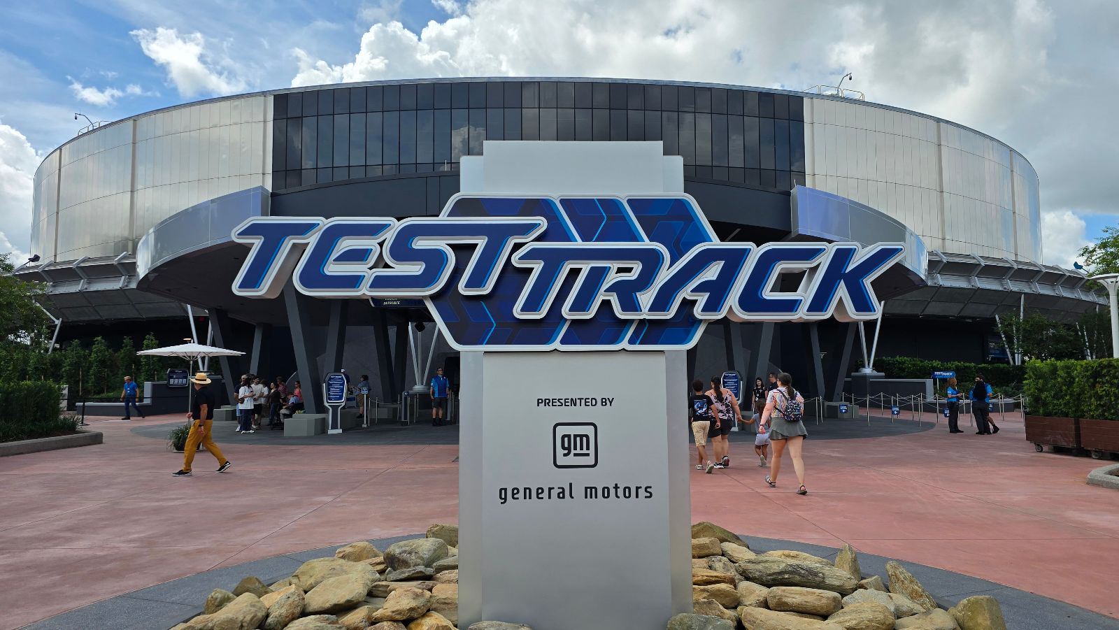 First Look and On Ride POV: Test Track 3.0 presented by General Motors from Epcot