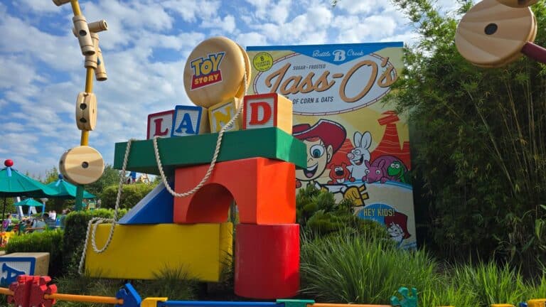 Toy Story Land Hollywood Studios: Shading Added to Seating Area at Woody's Lunchbox