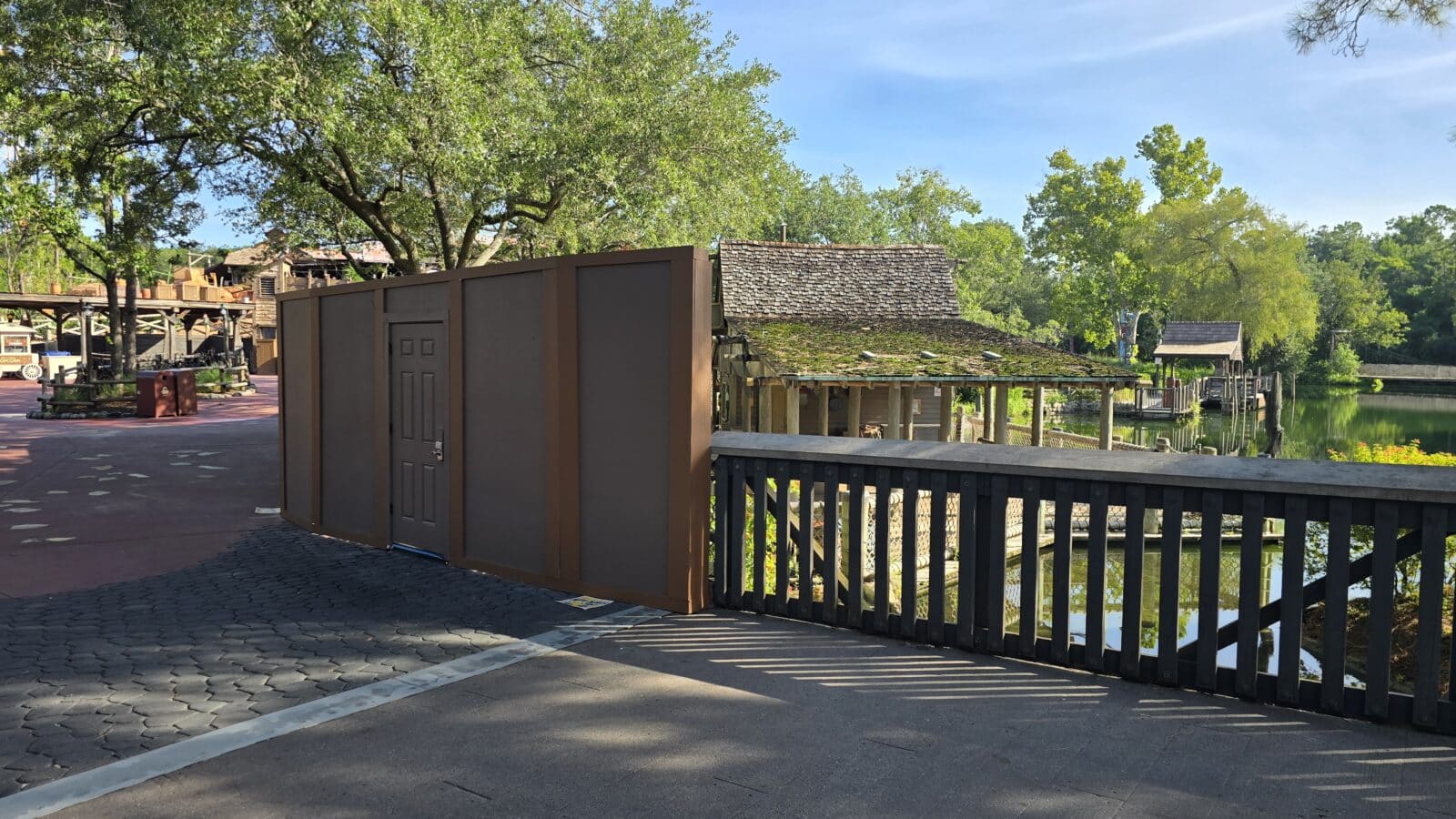 Forget Disney World's Wall-cot! Welcome to Wall-tierland!