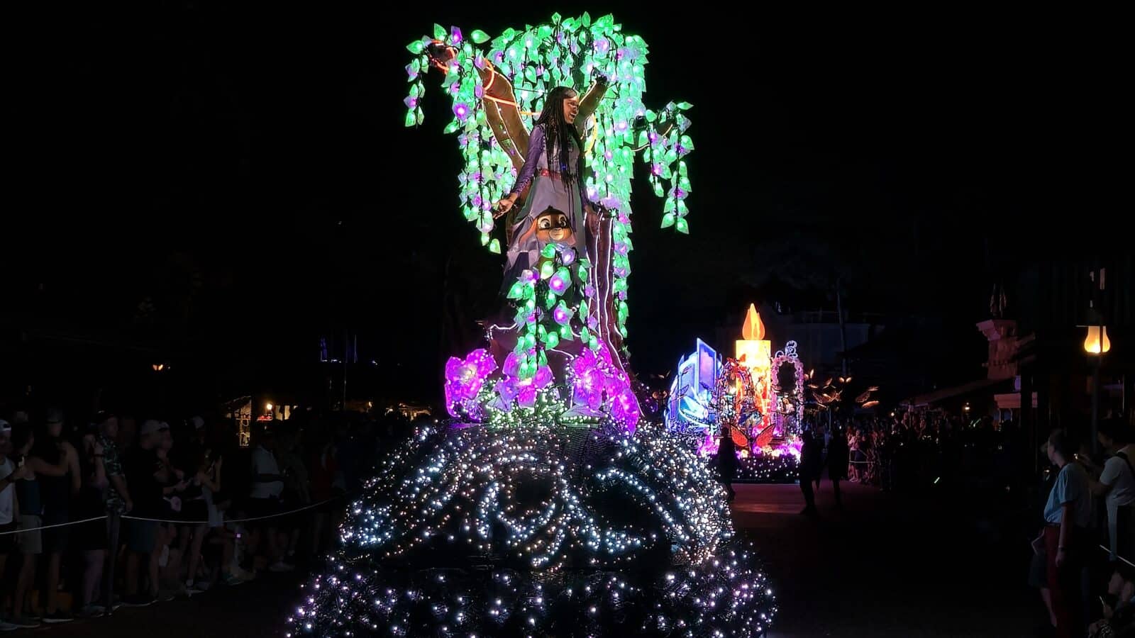 Photos Nighttime Magic Returns Disney Starlight Parade Premieres at Magic Kingdom