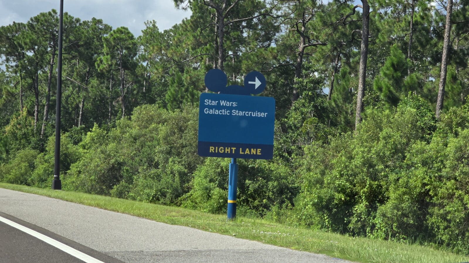 Disney Removes Galactic Starcruiser Mentions from Road Signs