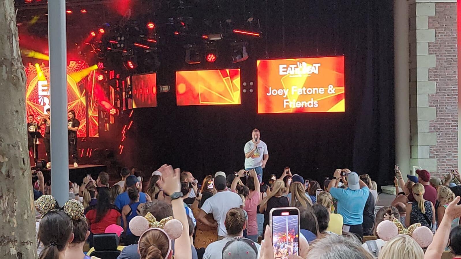 Don't Miss Out! "Eat to the Beat" Dining Packages for Epcot's Food & Wine Festival Are Open