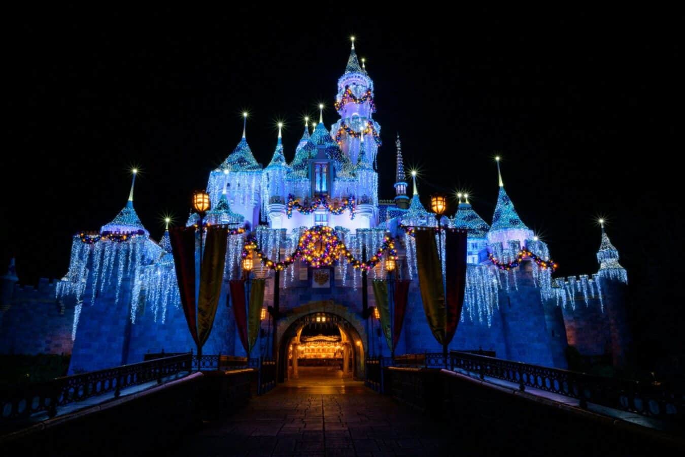 Disneyland Resort's 2025 Holiday Preview: Mickey's Christmas Carol Dining, New Outfits, and More