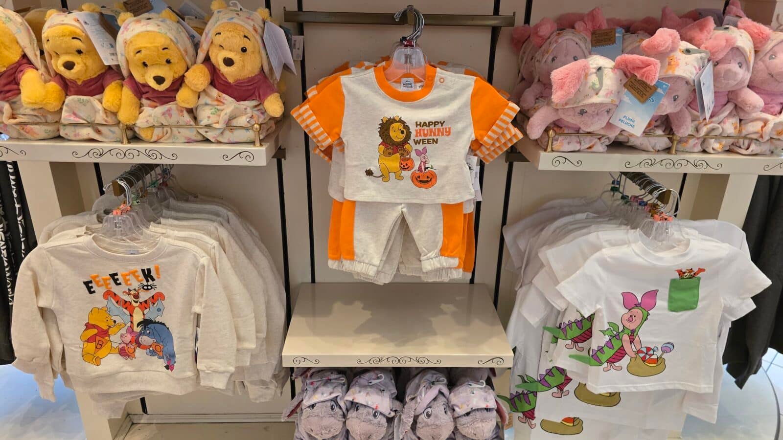 Happy Hunny ween from Winnie the Pooh and Friends