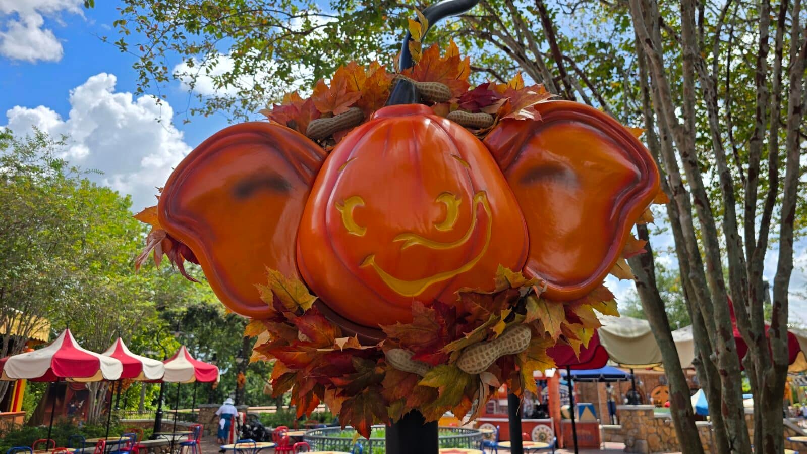 Dumbo Pumpkin Wreath Jack o lantern