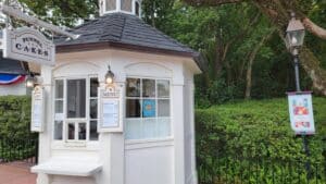 Epcot Food & Wine Festival Global Marketplace Menus 2025: Funnel Cake