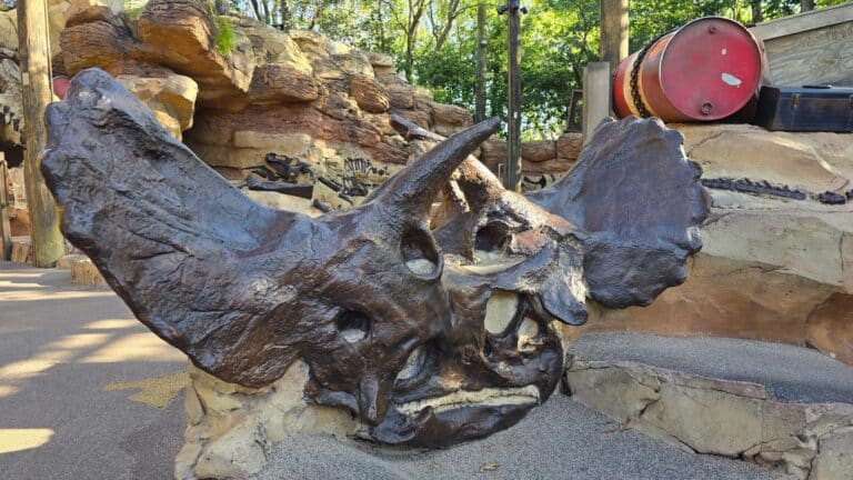 Opening Day Attraction Goes Extinct at Disney's Animal Kingdom