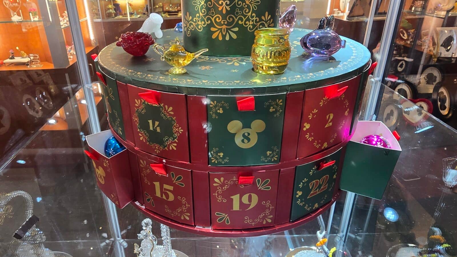 Limited Edition Disney Crystal Arts Advent Calendar Released