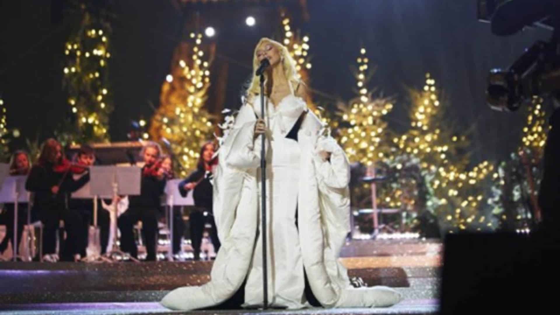 Christina Aguilera to Debut Dazzling Holiday Concert Film Christmas in Paris in US Theatres for Two Nights Only