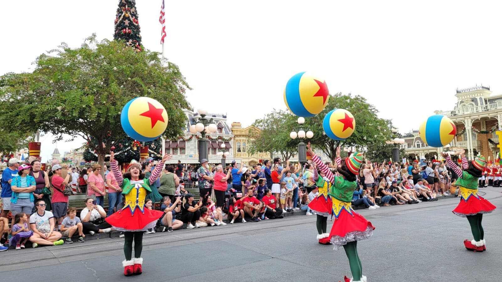 Is Disney Parks Magical Christmas Day Parade Filming November 8th and 9th at Walt Disney World