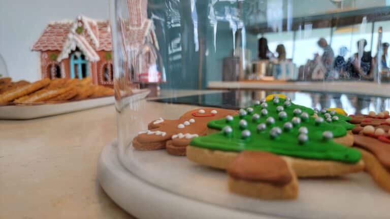 Just Steps from Disney: Holiday Family Time at Evermore Orlando Resorts