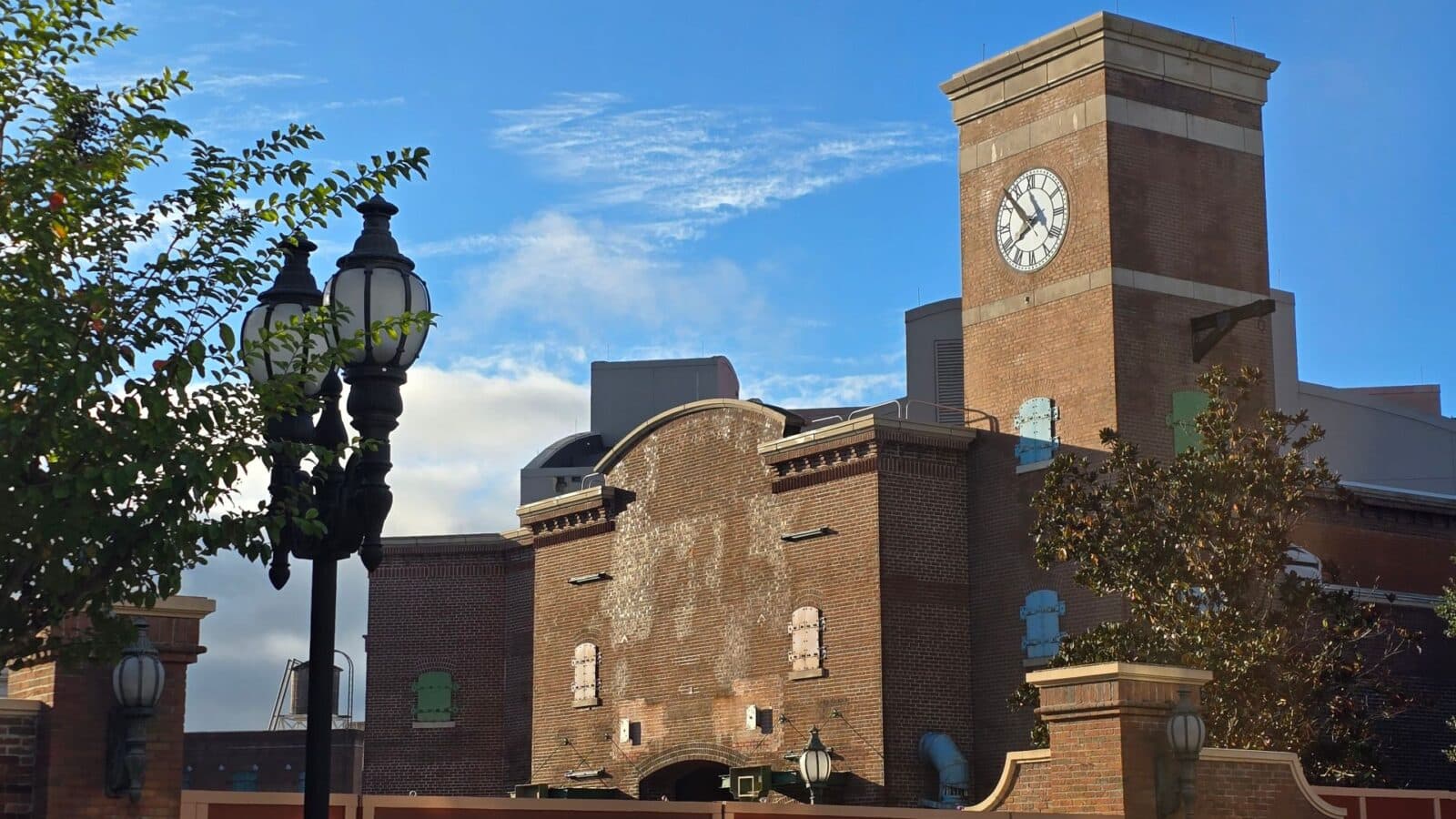 Disney World Removes Gonzo Clock Tower Prop and MuppetVision 3D Marquee