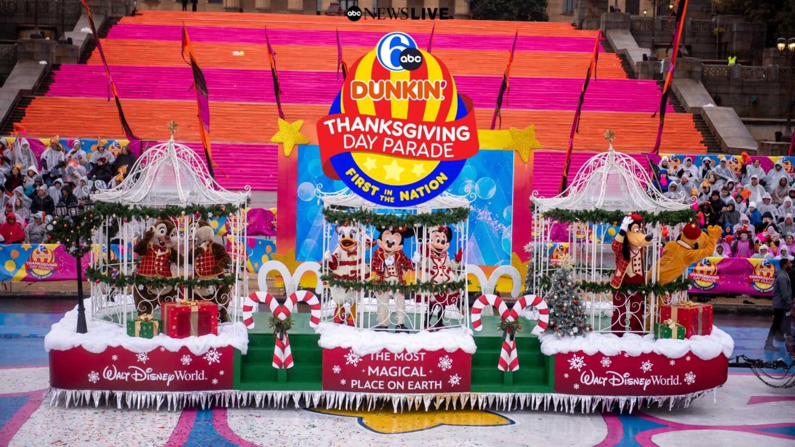 Mickey  Friends WDW Ambassador Serena Arvizu and Santa Lead the Nation's First Thanksgiving Day Parade