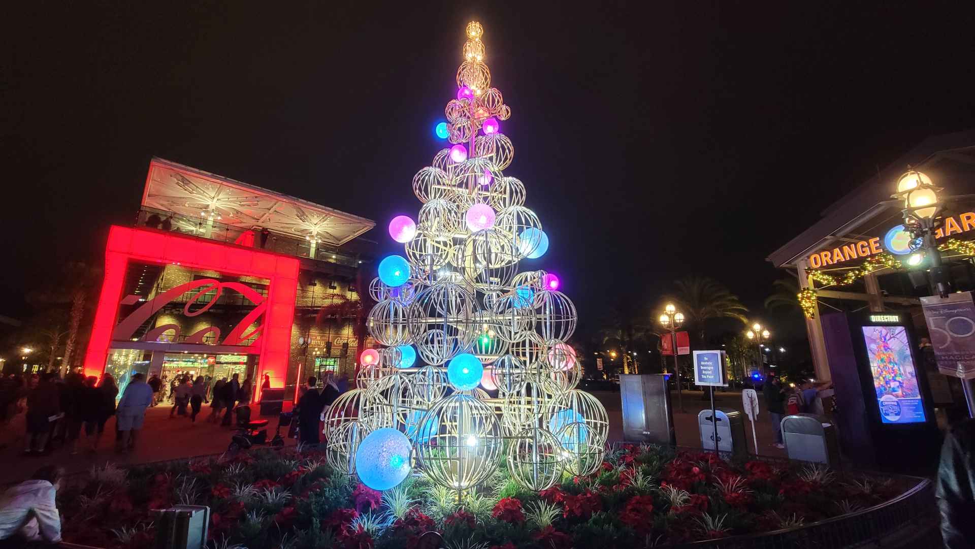 When and Where is the Holiday Tree Lighting Ceremony at Walt Disney World?