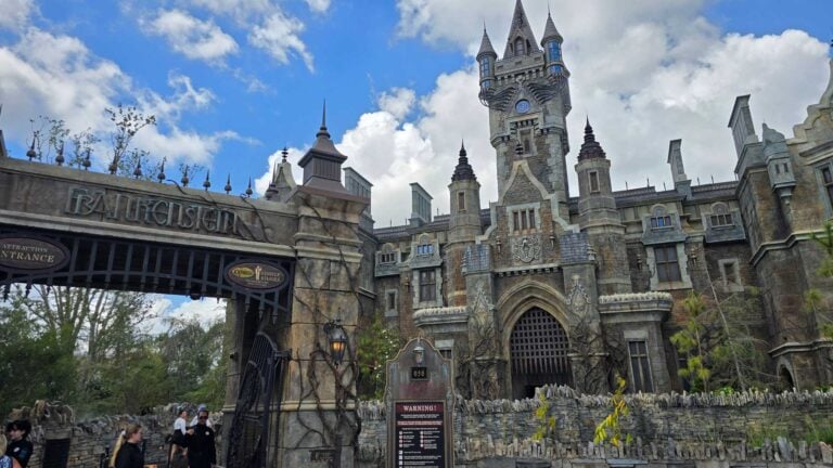 'Monsters Unchained' at EPIC Universe Thea Awards for Outstanding Achievement 2025