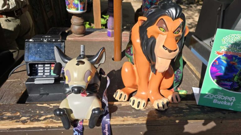 “No King, No King, La-la la la la…” New Disney’s The Lion King Popcorn Bucket & Sipper at Animal Kingdom!