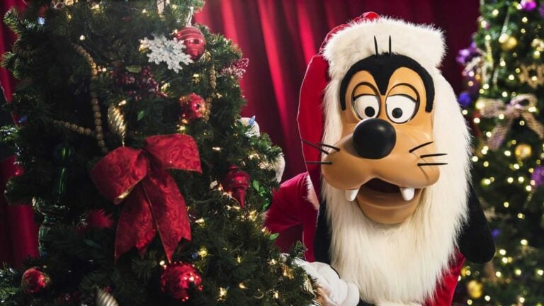 Santa Goofy Confirmed for Epcot's Festival of the Holidays 2025