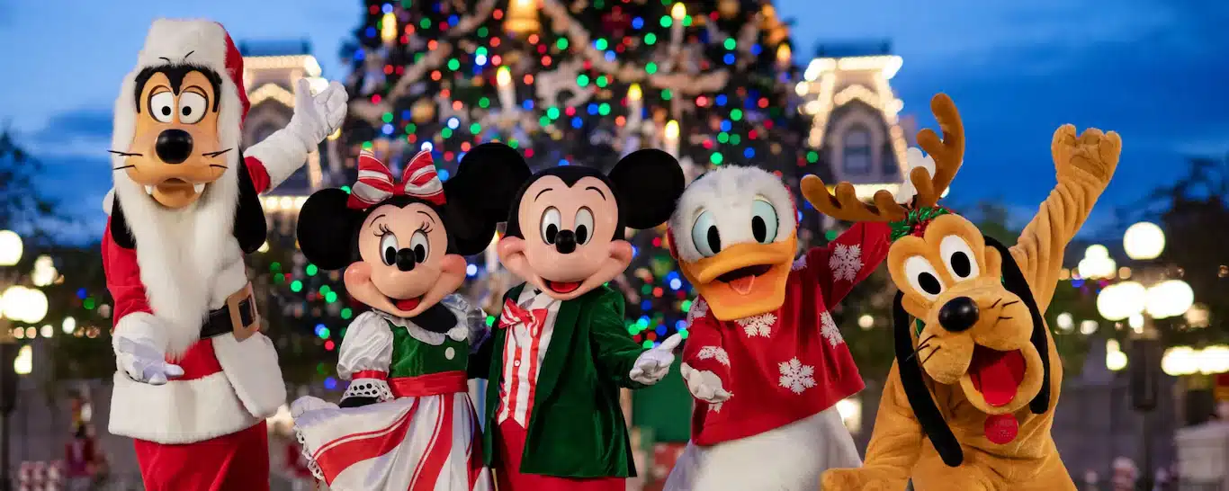 BREAKING Santa Has Officially Launched Follow the Big Mans Sleigh with the NORAD Tracker