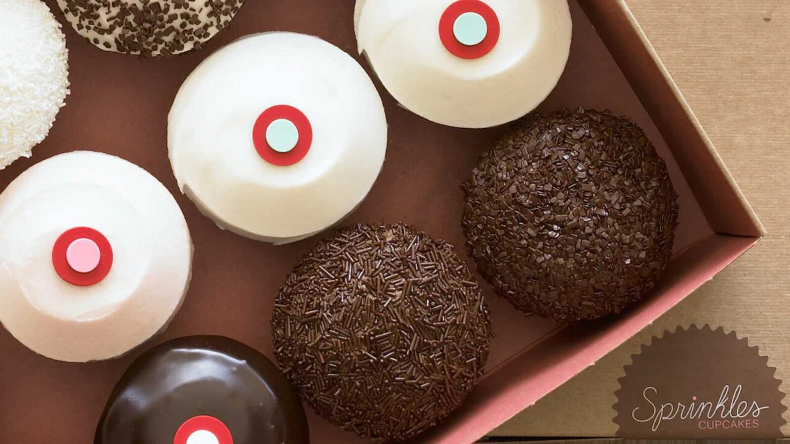 Sprinkles Cupcakes to Close All Stores Including Disney Springs Location 1126
