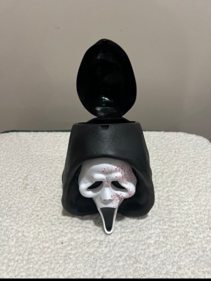 AMC Theatres Exclusive The Blood Splattered Ghostface Bust Scream 7