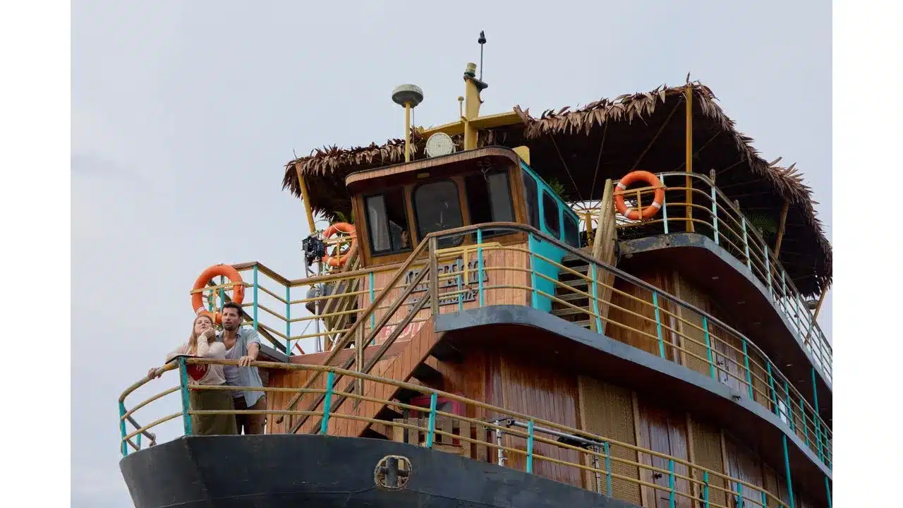 Hallmark Channel's Winter Escape Pairs Jaicy Elliot and Rafael de la Fuente in 'Love on the Amazon'