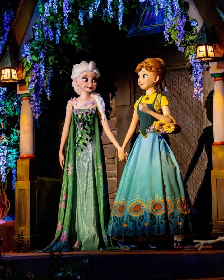 Anna and Elsa
