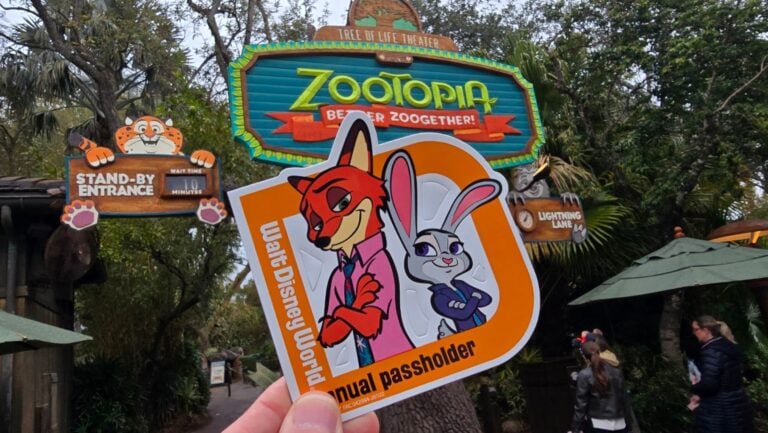 Brand New Nick and Judy Zootopia Annual Passholder Magnet Now Available