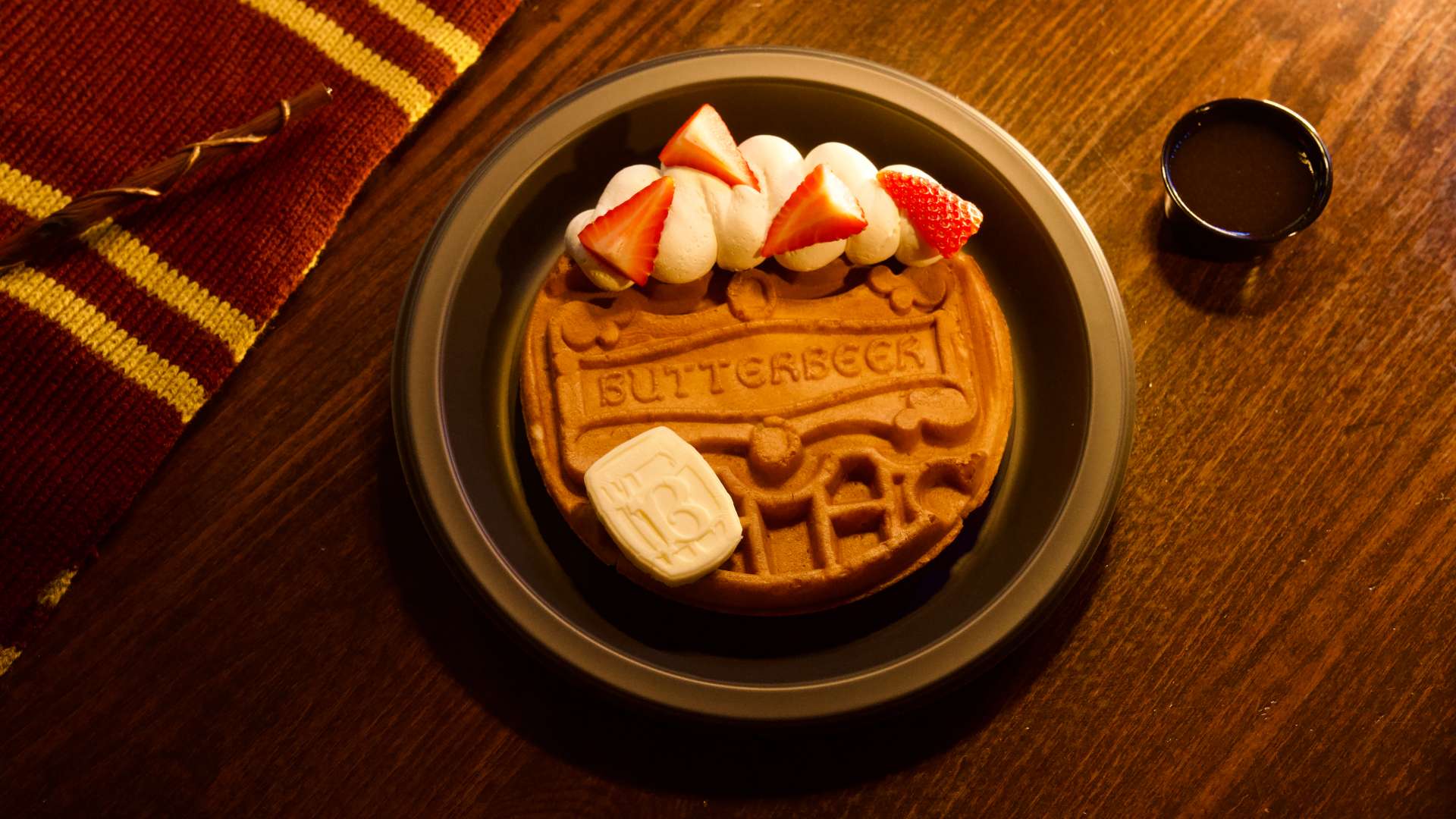 Universal Orlando Just Added a Harry Potter Waffle, and It’s Only Here Butterbeer Season