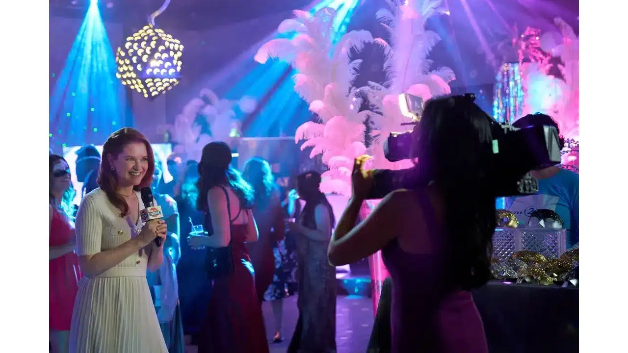 stars4 Fantasy Land News Hallmark Channel Loveuary Movie Review The Stars Between Us