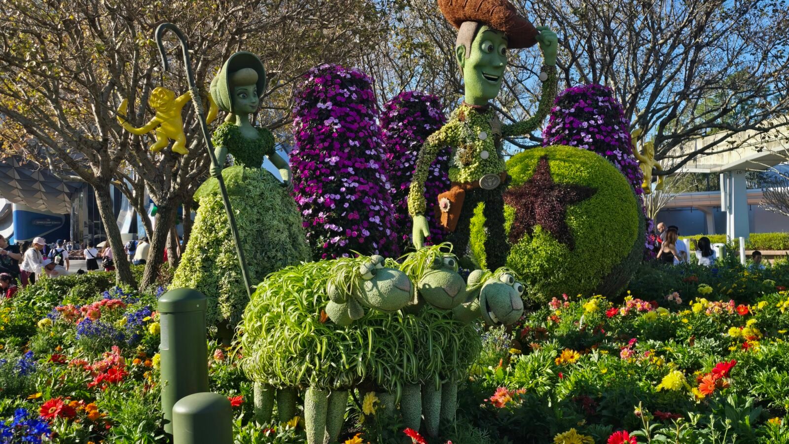 Toy Story Topiary Epcot Flower Garden 2026
