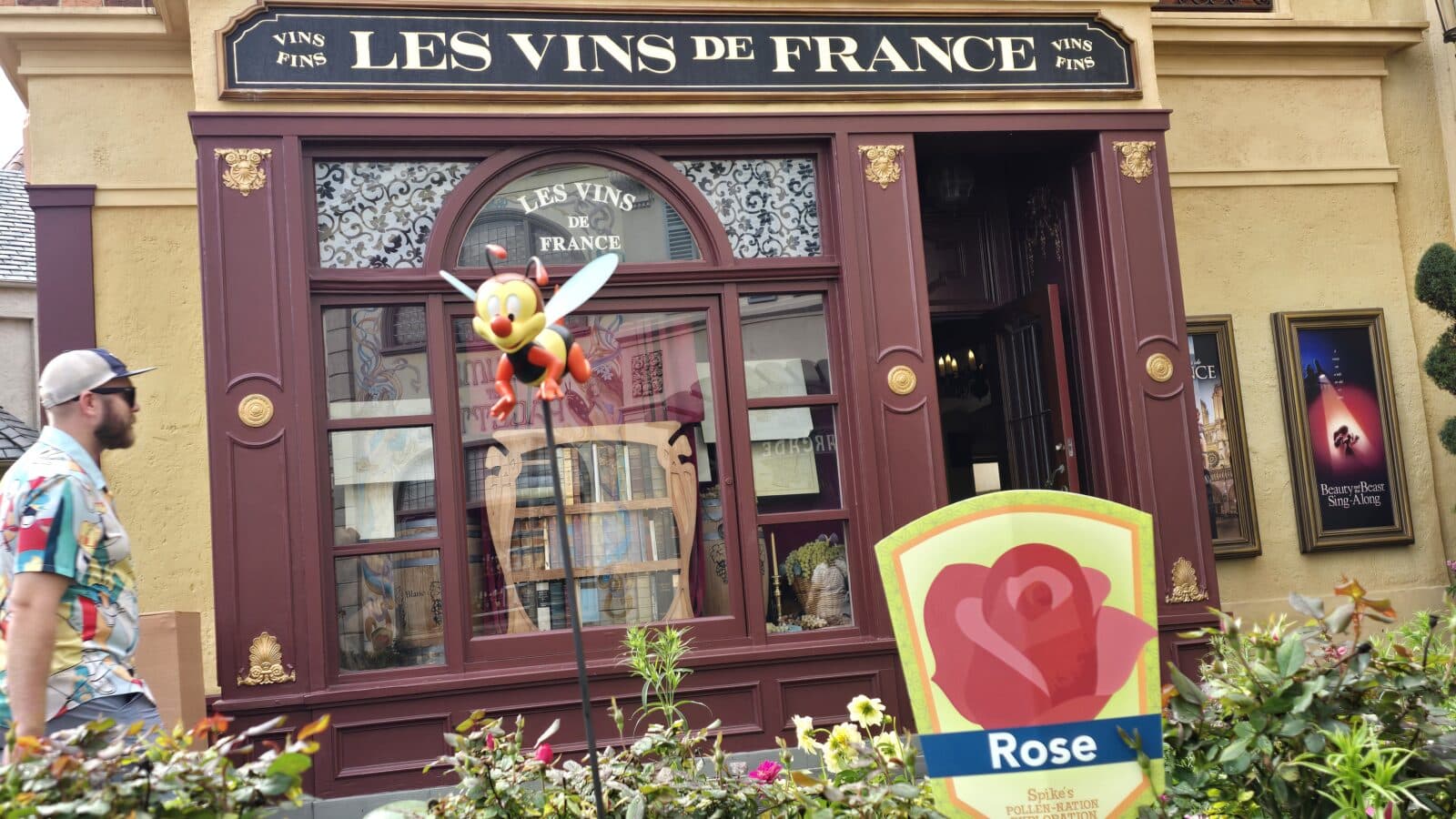 French Gardens   France Pavilion Rose