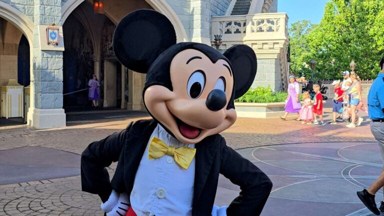 Mickey and Friends to Host New ‘Greeting Committee’ at Magic Kingdom This Summer