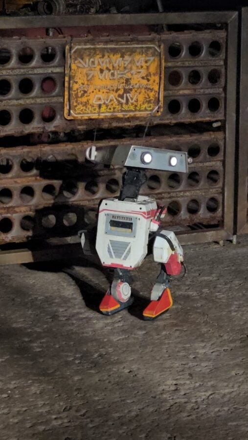 Disney Parks May Be Getting a BDX Droid Popcorn Bucket for The Mandalorian and Grogu