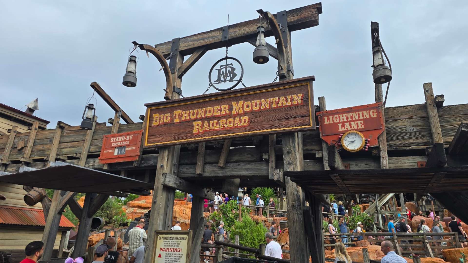 Big Thunder Mountain Railroad Reopens at Magic Kingdom With New Rainbow Caverns