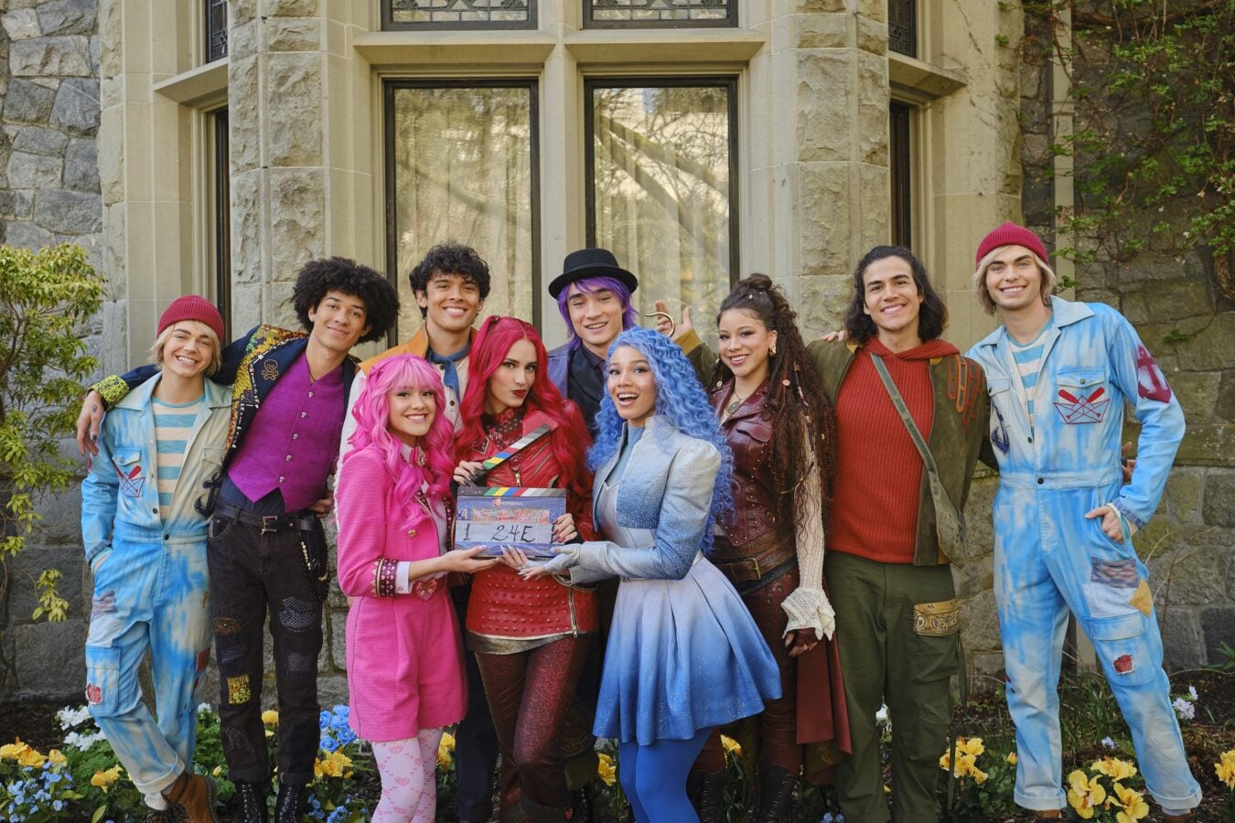 1765950073v10aaf5587 Fantasy Land News Descendants Wicked Wonderland Gets Premiere Date First Teaser and Awkwafina