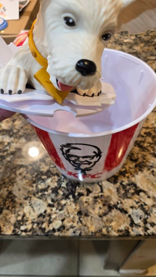 Krypto Collectible Bucket KFC Lid off