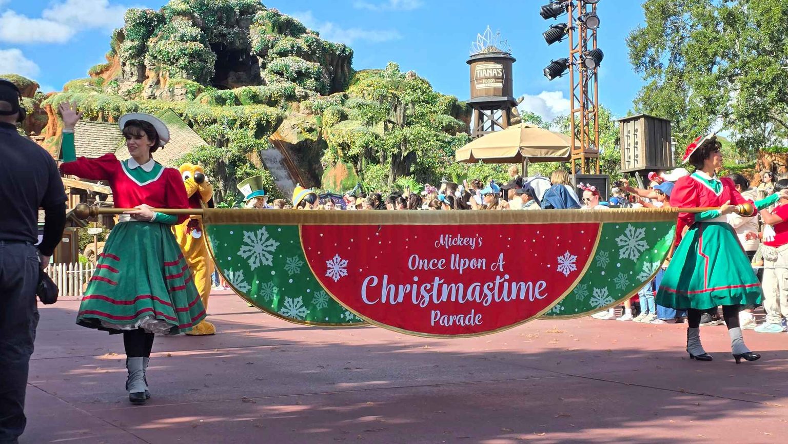 Disney Parks Magical Christmas Day Parade Filming at Magic Kingdom ...