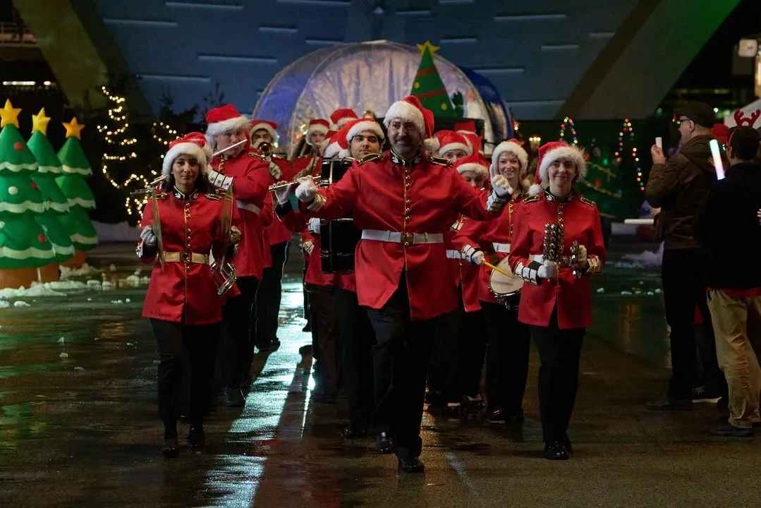 Mr  Mrs Christmas